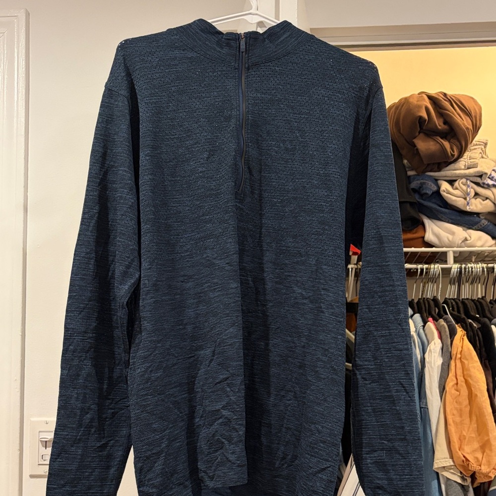 Men's Navy Blue metal vent tech half zip